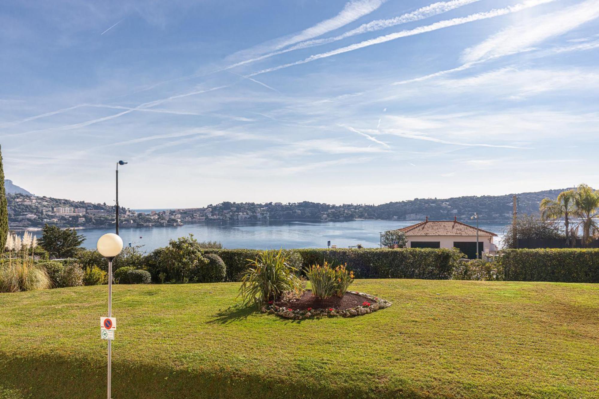 2 Bdr Villefranche-Sur-Mer Sea View Parking And Swimming Pool Экстерьер фото